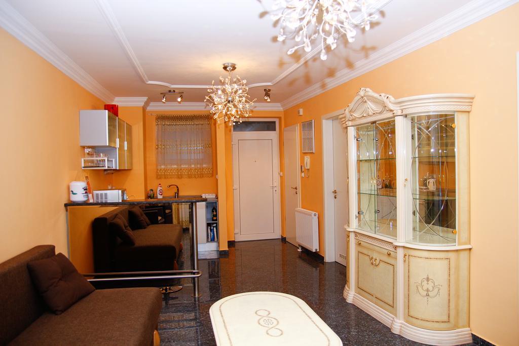 Club 218 Wellness Petra Apartman Siófok Zewnętrze zdjęcie